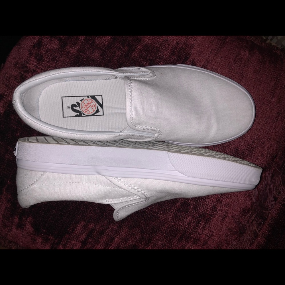 Classic slip-on White Vans